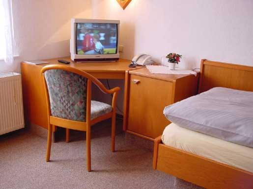Pension Cafe Suzette Gotha Bagian luar foto
